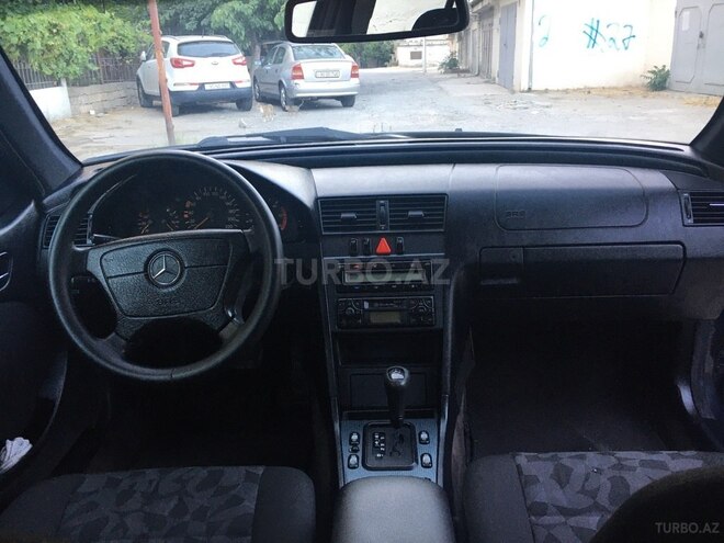 Mercedes C 220 2000, 290,000 km - 2.2 l - Bakı