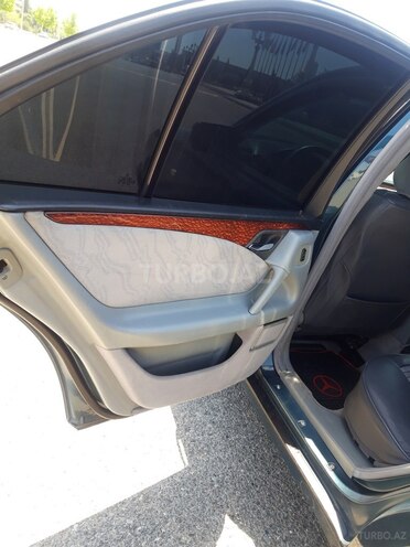 Mercedes E 240 1999, 225,000 km - 2.4 l - Gəncə
