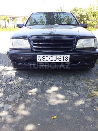 Mercedes C 180 1998, 301,575 km - 1.8 l - Zaqatala