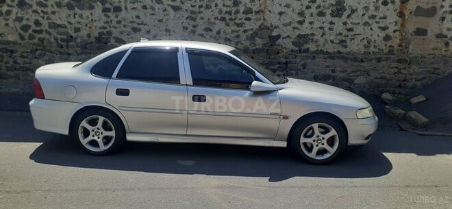 Opel Vectra 2001, 265,329 km - 2.2 л - Qazax
