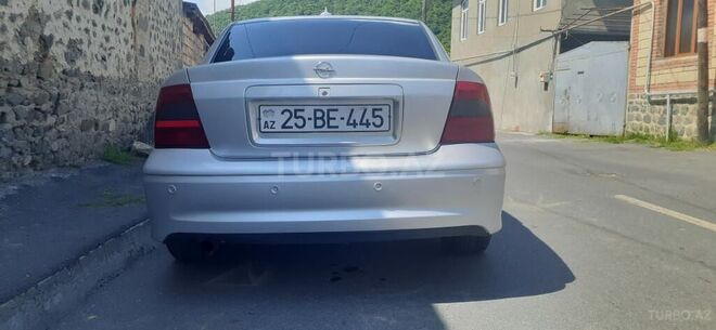 Opel Vectra 2001, 265,329 km - 2.2 л - Qazax