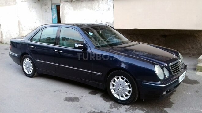 Mercedes E 240 2000, 205,000 km - 2.4 l - Bakı