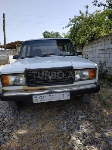 LADA (VAZ) 2107 2009, 32,600 km - 1.6 l - Salyan