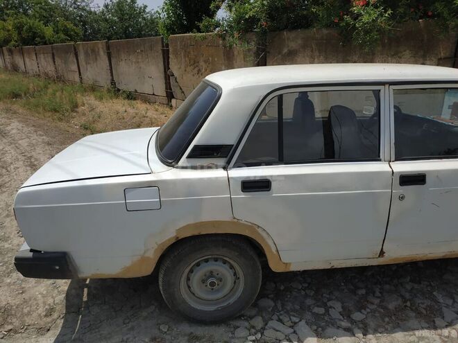 LADA (VAZ) 2107 2009, 32,600 km - 1.6 l - Salyan
