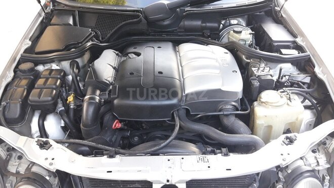 Mercedes E 220 2000, 440,000 km - 2.2 l - Sumqayıt