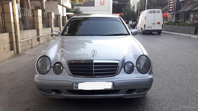Mercedes E 220 2000, 440,000 km - 2.2 l - Sumqayıt