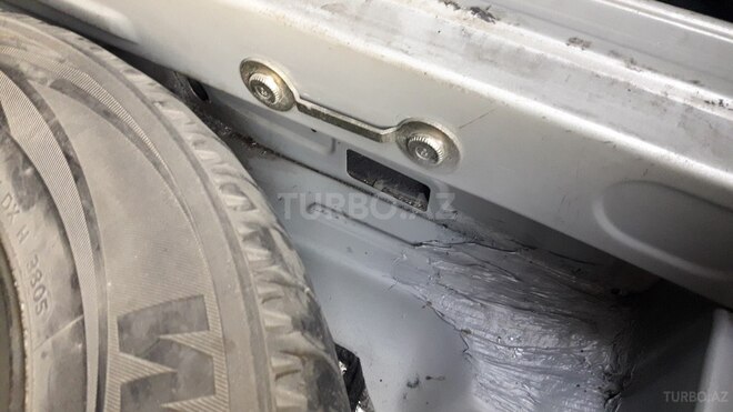 Mercedes E 220 2000, 440,000 km - 2.2 l - Sumqayıt