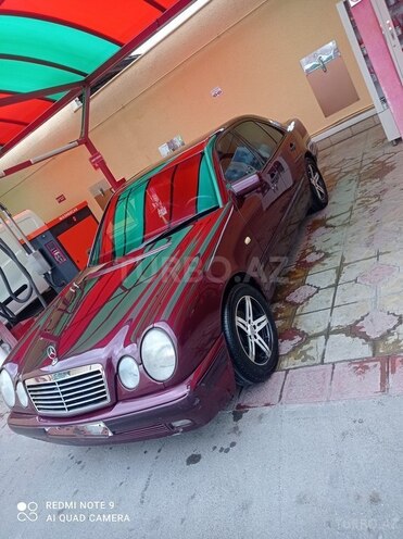 Mercedes E 230 1996, 250,000 km - 2.3 l - Samux