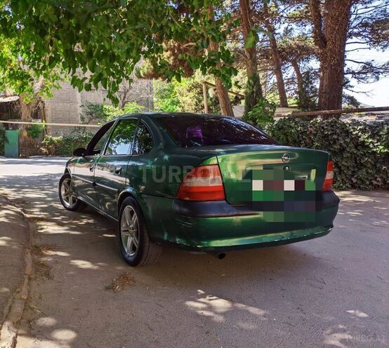 Opel Vectra 1997, 255,000 km - 1.8 л - Bakı