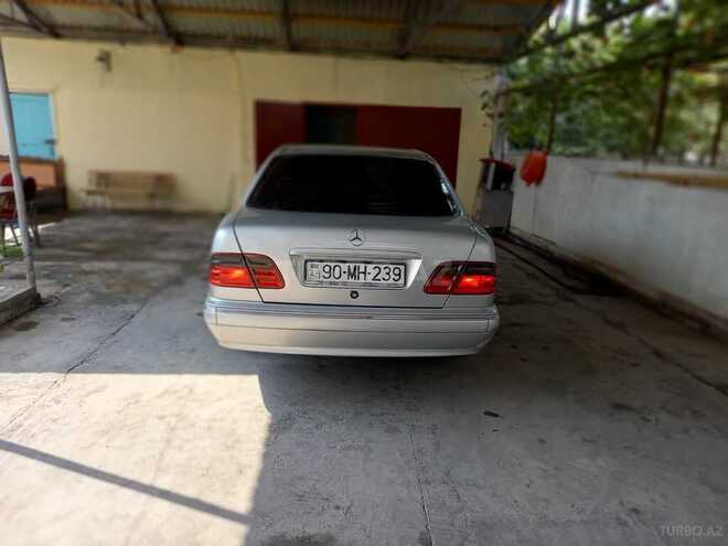 Mercedes E 220 2000, 450,000 km - 2.2 l - İmişli