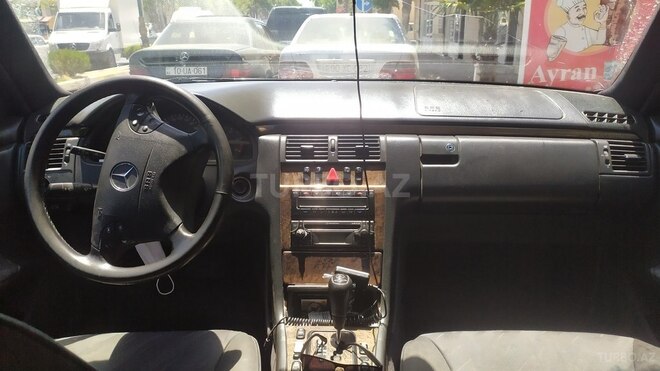 Mercedes E 220 2000, 450,000 km - 2.2 l - İmişli