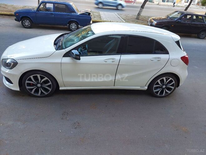Mercedes A 180 2013, 106,000 km - 1.6 l - Bakı