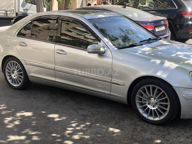 Mercedes C 320 2000, 291,000 km - 3.2 л - Bakı