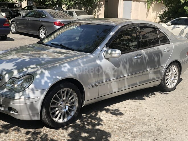 Mercedes C 320 2000, 291,000 km - 3.2 л - Bakı