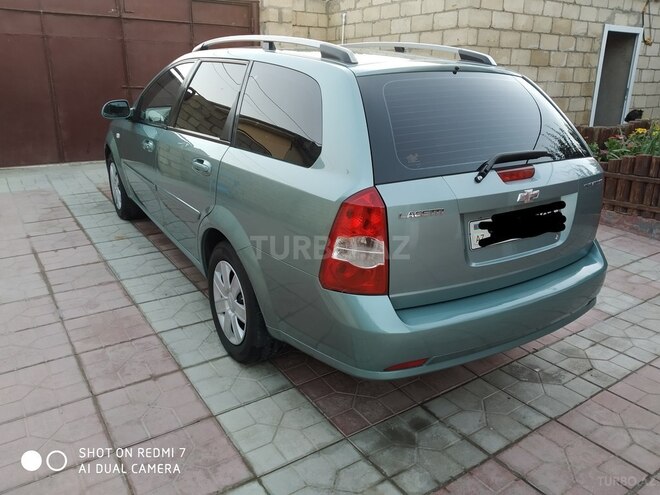 Chevrolet Lacetti 2007, 185,000 km - 1.6 l - Salyan