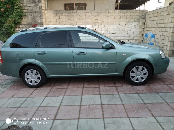 Chevrolet Lacetti 2007, 185,000 km - 1.6 l - Salyan