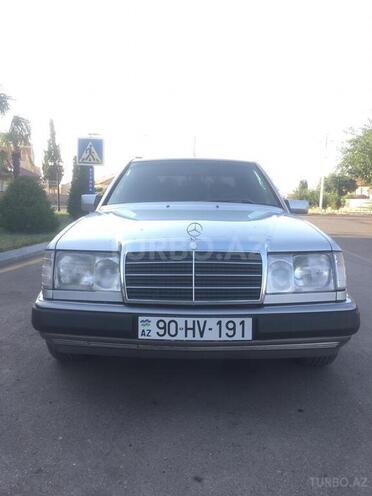 Mercedes E 200 1993, 36,000 km - 2.0 l - Tovuz
