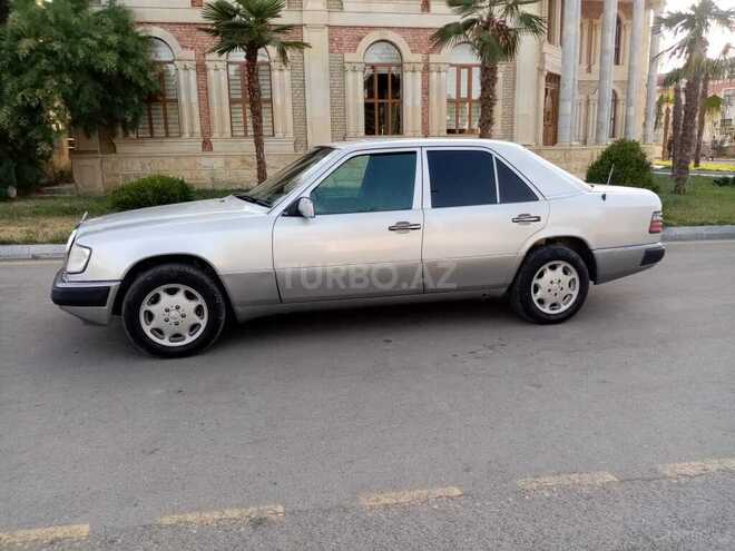 Mercedes E 200 1993, 36,000 km - 2.0 l - Tovuz