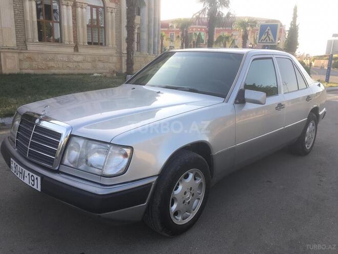 Mercedes E 200 1993, 36,000 km - 2.0 l - Tovuz