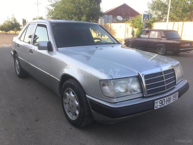 Mercedes E 200 1993, 36,000 km - 2.0 l - Tovuz