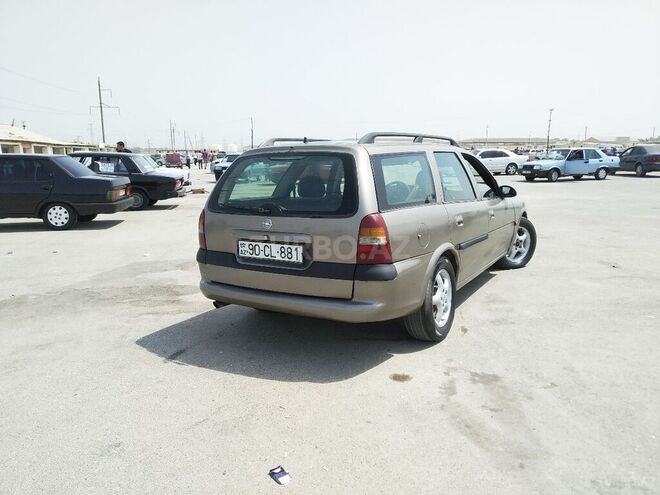 Opel Vectra 1997, 326,000 km - 2.0 l - Sumqayıt