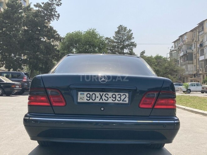 Mercedes E 220 2000, 350,000 km - 2.2 l - Bakı