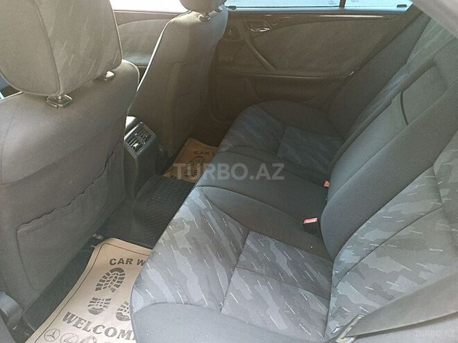 Mercedes E 240 2001, 270,000 km - 2.4 l - Sumqayıt