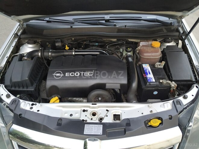 Opel Astra 2010, 166,000 km - 1.3 l - Bakı