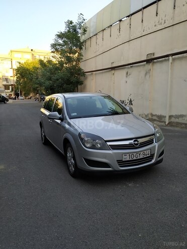 Opel Astra 2010, 166,000 km - 1.3 l - Bakı