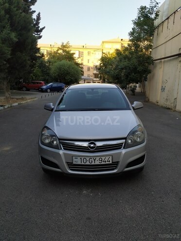 Opel Astra 2010, 166,000 km - 1.3 l - Bakı