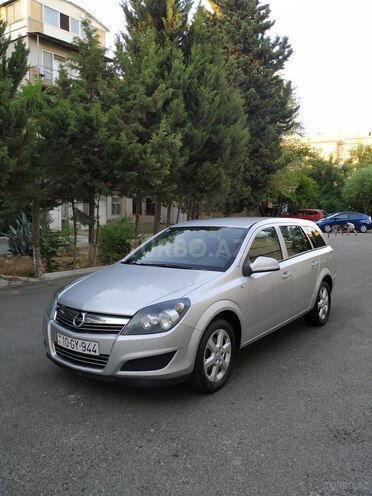 Opel Astra 2010, 166,000 km - 1.3 l - Bakı