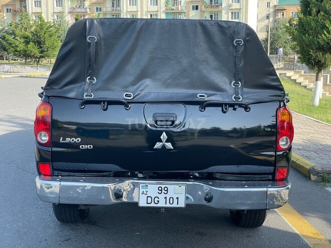 Mitsubishi L200 2009, 248,000 km - 2.5 l - Zaqatala