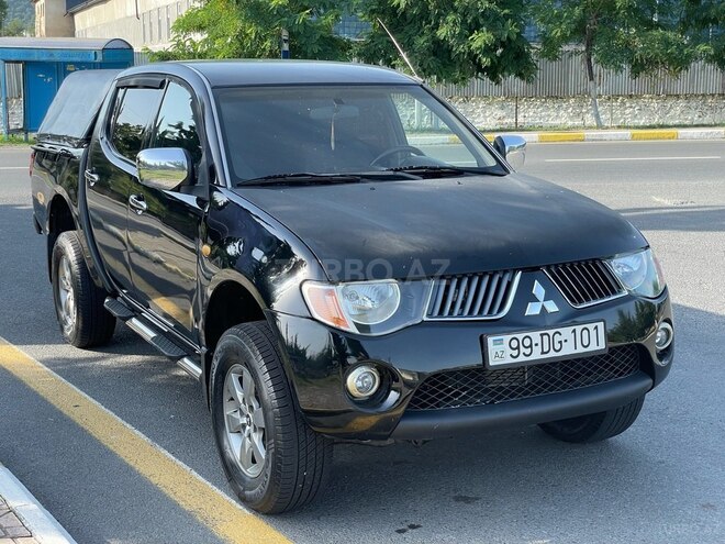 Mitsubishi L200 2009, 248,000 km - 2.5 l - Zaqatala