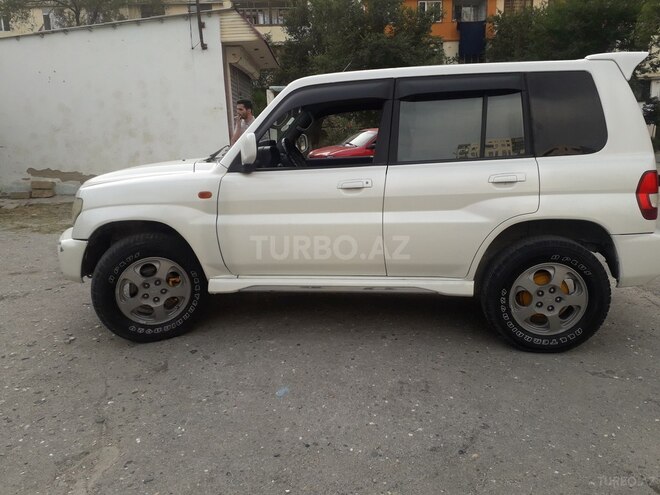 Mitsubishi Pajero io 2000, 400,000 km - 2.0 l - Sumqayıt