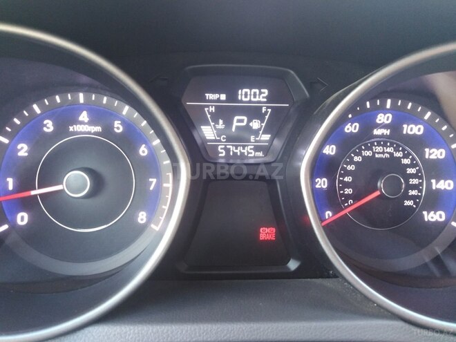 Hyundai Elantra 2015, 92,000 km - 1.8 l - Bakı