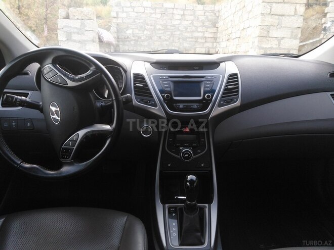 Hyundai Elantra 2015, 92,000 km - 1.8 l - Bakı