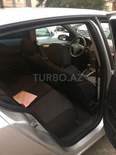 Opel Astra 2005, 156,000 km - 1.4 l - Bakı