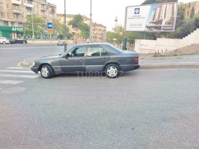 Mercedes E 300 1989, 470,000 km - 3.0 l - Bakı