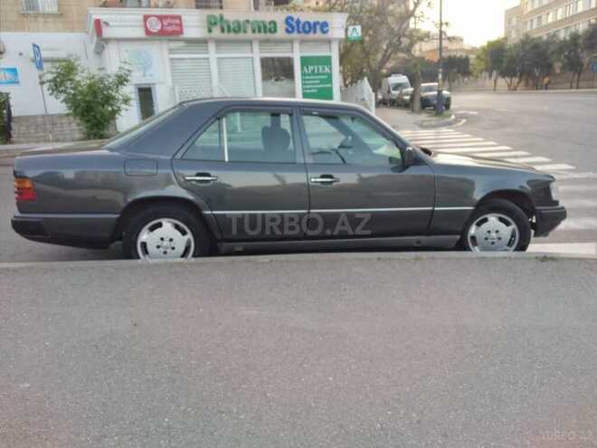 Mercedes E 300 1989, 470,000 km - 3.0 l - Bakı