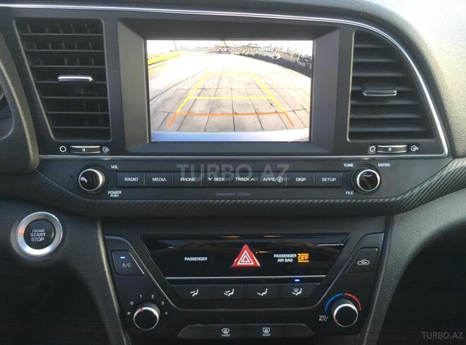 Hyundai Elantra 2017, 41,497 km - 1.6 l - Bakı