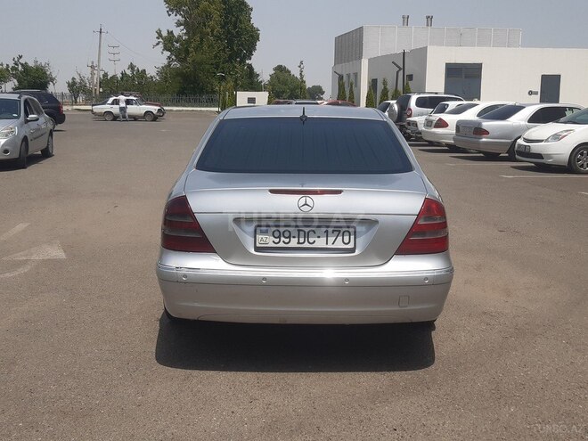 Mercedes E 220 2003, 327,000 km - 2.2 l - Tovuz