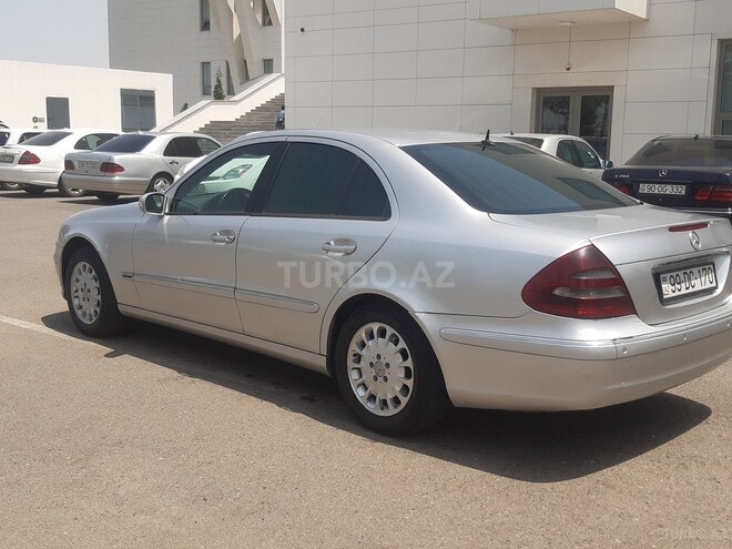 Mercedes E 220 2003, 327,000 km - 2.2 l - Tovuz