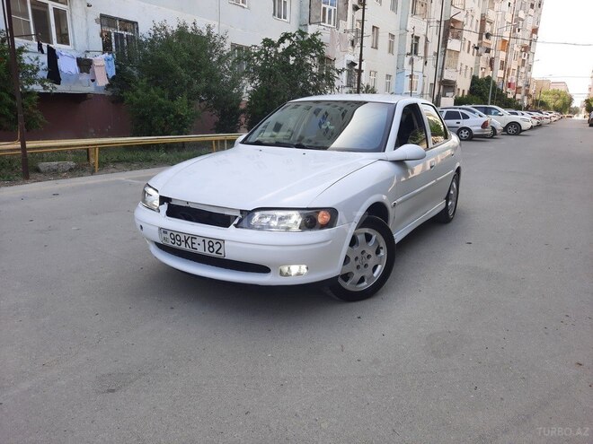 Opel Vectra 1999, 272,000 km - 1.8 l - Sumqayıt