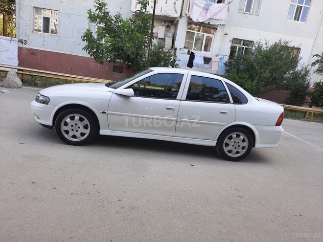 Opel Vectra 1999, 272,000 km - 1.8 l - Sumqayıt
