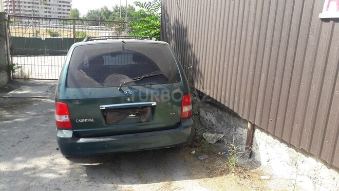 Kia Carnival 2004, 190,000 km - 2.5 l - Bakı
