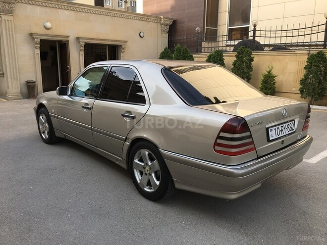 Mercedes C 240 1998, 332,000 km - 2.4 l - Bakı