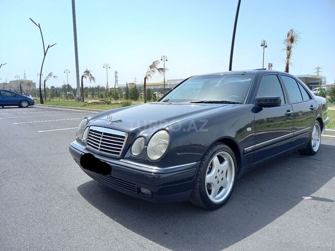 Mercedes E 240 1998, 268,000 km - 2.4 л - Sumqayıt