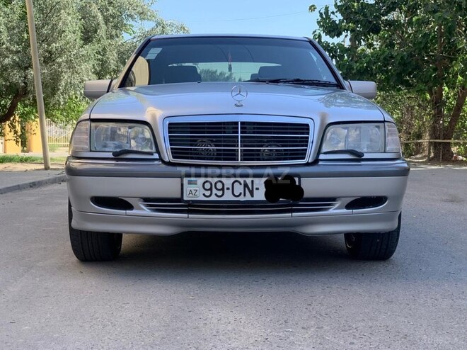 Mercedes C 200 1999, 142,350 km - 2.0 л - Sabirabad