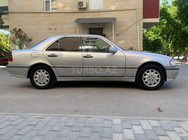 Mercedes C 200 1999, 142,350 km - 2.0 л - Sabirabad