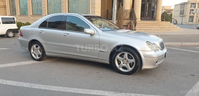 Mercedes C 240 2001, 175,500 km - 2.4 l - Bakı